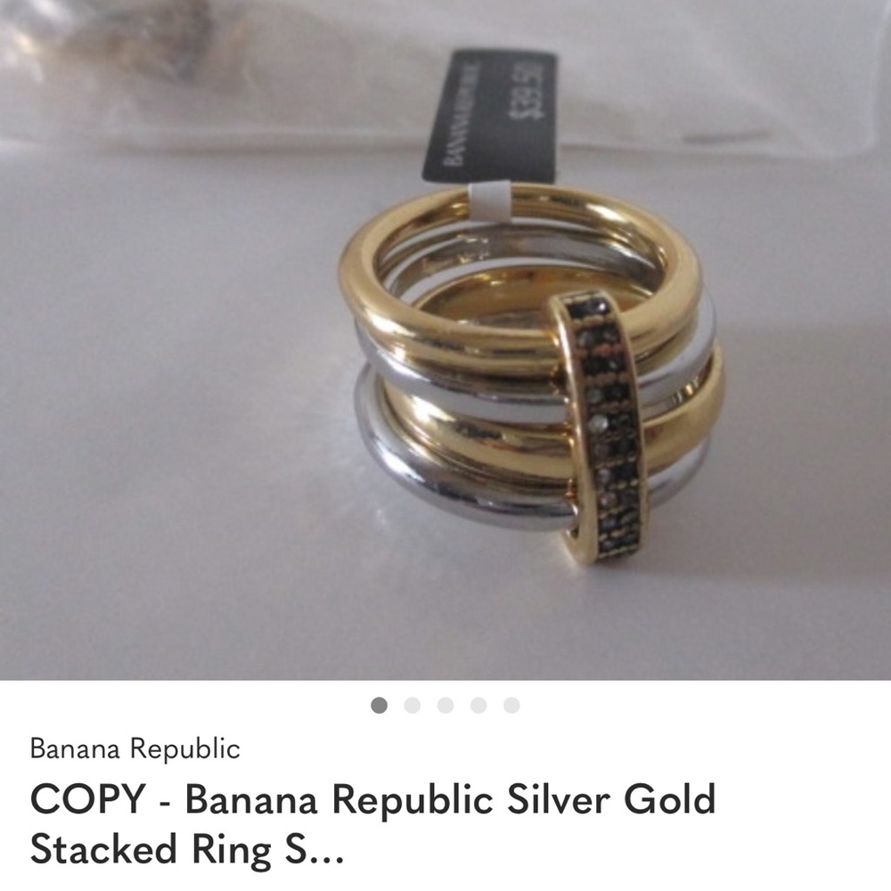 Banana Republic Gold and Silver Ring Set size 6.5